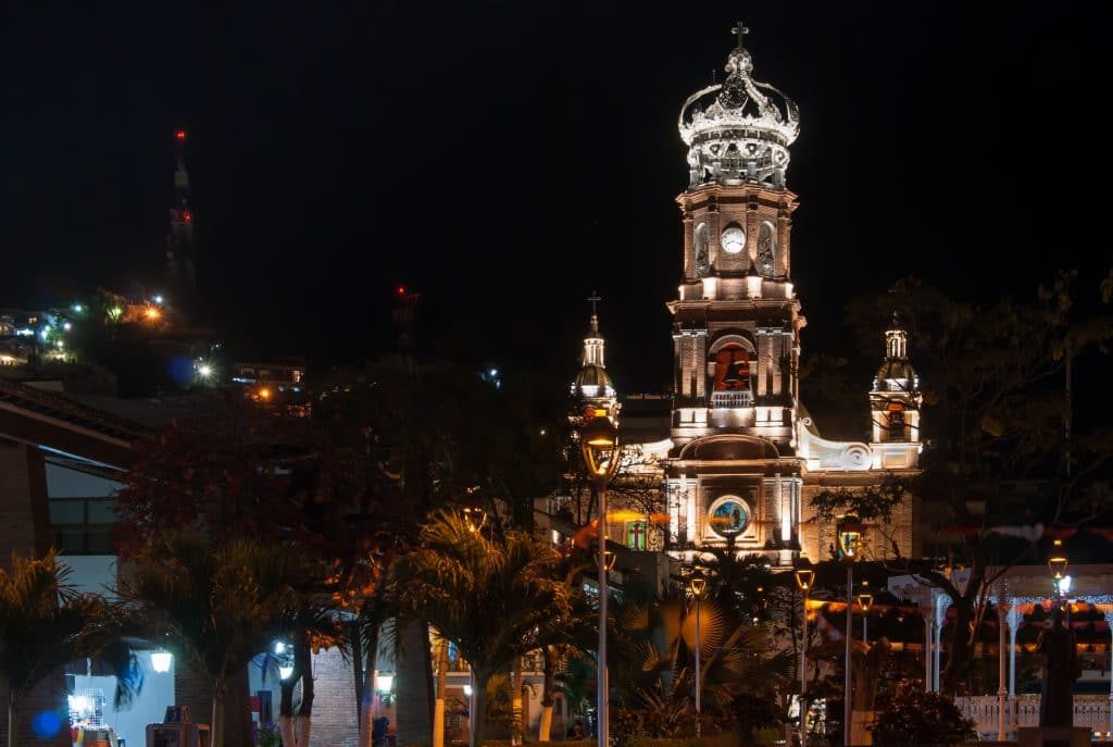 paquetes a puerto vallarta todo incluido 2019, viajes a puerto vallarta , hoteles en puerto vallarta, hoteles en puerto vallarta todo incluido , puerto vallarta all inclusive, que hacer en puerto vallarta, que hacer en el malecon de puerto vallarta, krystal international vacation club puerto vallarta, krystal international vacation club, krystal adventure plus, krystal plus, krystal cancun standard deluxe, krystal international vacation club cancun, krystal international vacation club reviews
